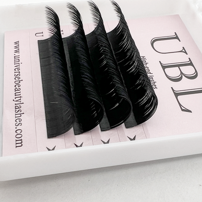 18mm Hyloon 0.07 Volume Lash Extensions- 4 Rows